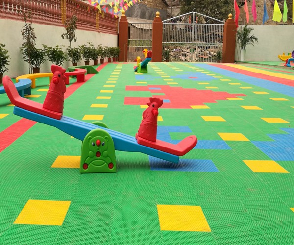 臺州幼兒園懸浮拼接地板
